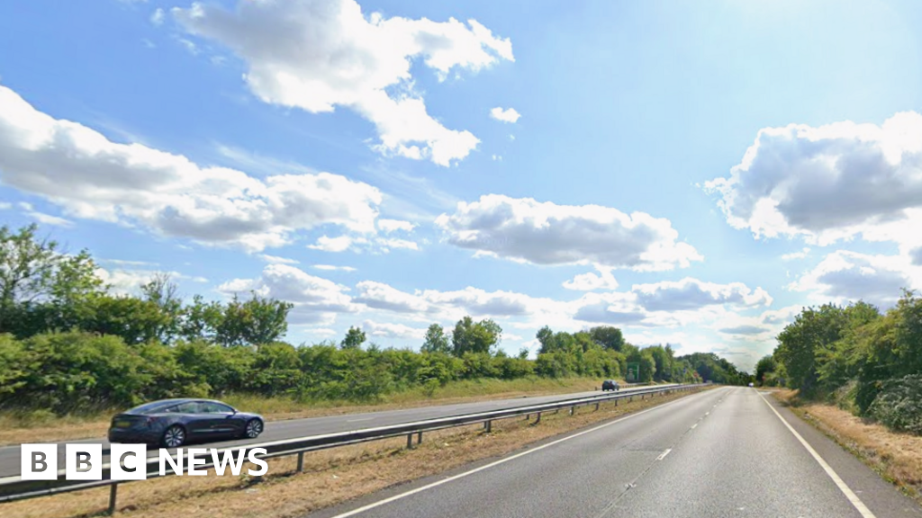 You are currently viewing One man dead and two others injured in Somerset crash