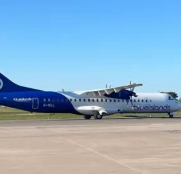 Aurigny and Loganair step in to rescue passengers