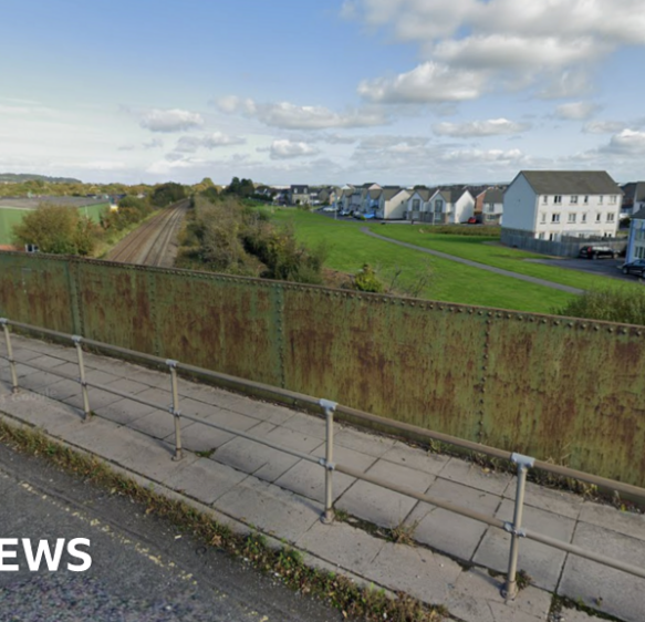 Winterstoke Railway bridge closes to traffic for two years