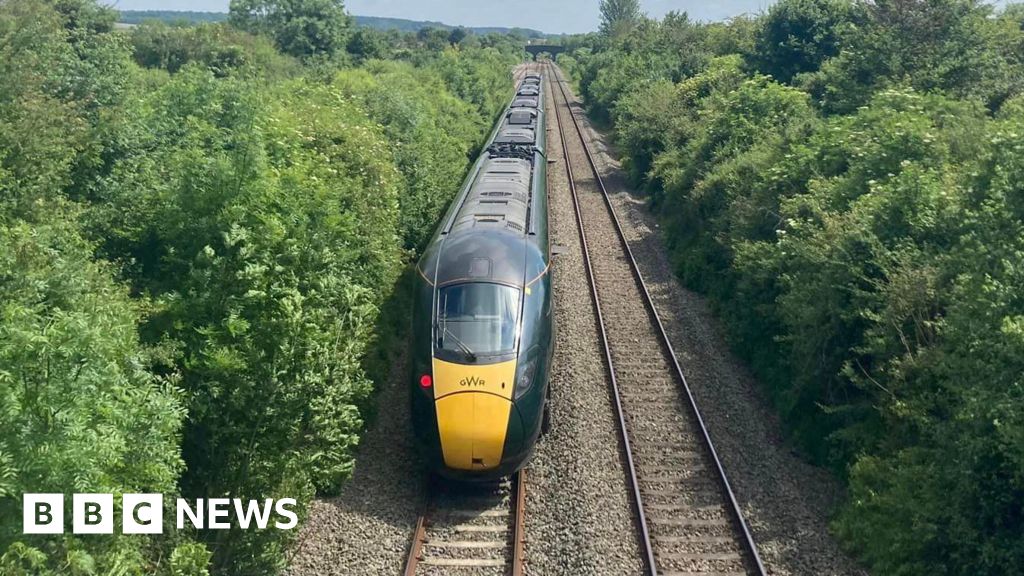 You are currently viewing Delivering new Somerset railway station ‘remains on the horizon’