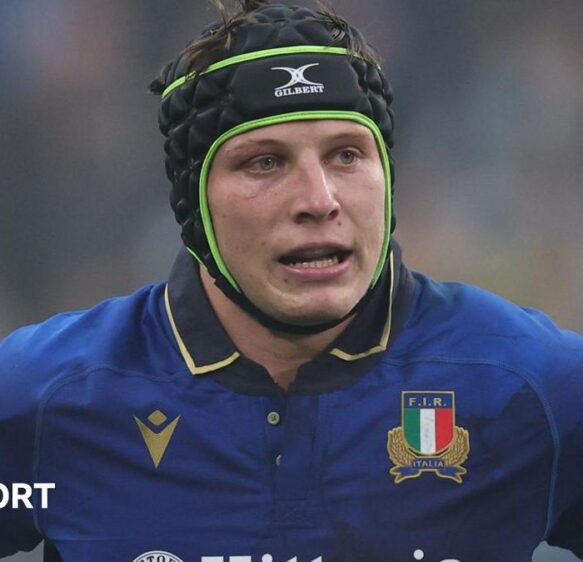 Ross Vintcent: Exeter Chiefs’ Italy forward out with dislocated shoulder