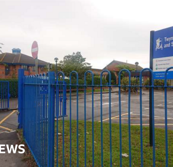 Christchurch School warns parents of anti-social behaviour