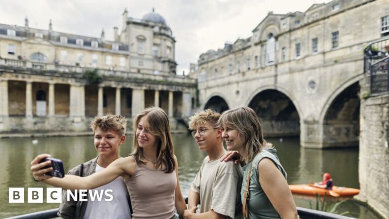 Read more about the article What does a ‘tourist tax’ mean for the West of England?