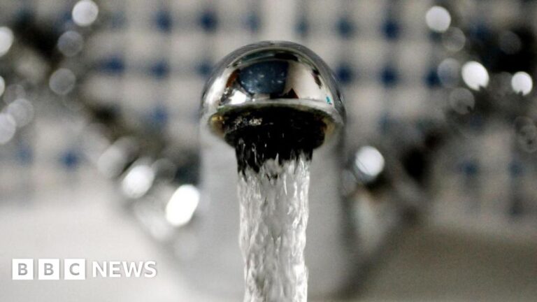 Read more about the article Water company bosses’ bonuses blocked over pollution issues