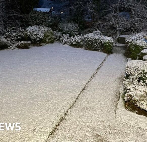 Snowfall and icy roads in parts of Devon and Cornwall