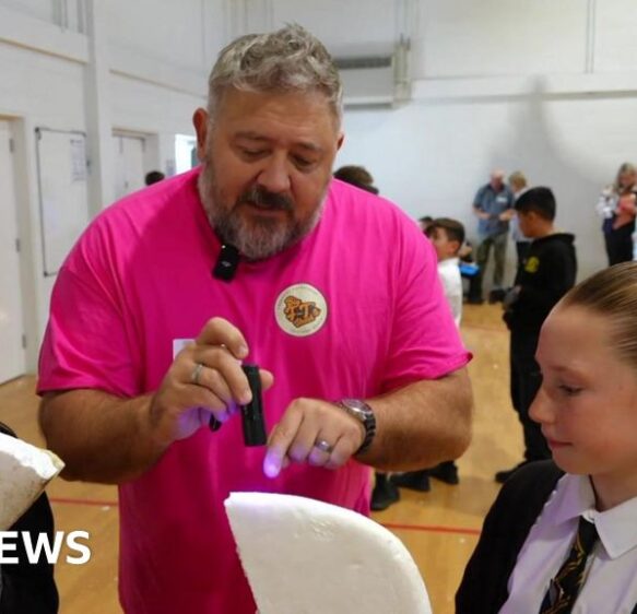 Newquay pupils help recycle dumped polystyrene bodyboards