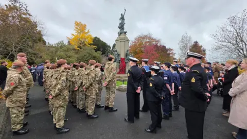 Read more about the article Devon Remembrance Sunday services honour armed forces