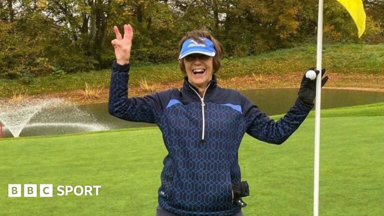 Read more about the article Lyn Parry: Amateur golfer aged 74 makes three holes-in-one within a month