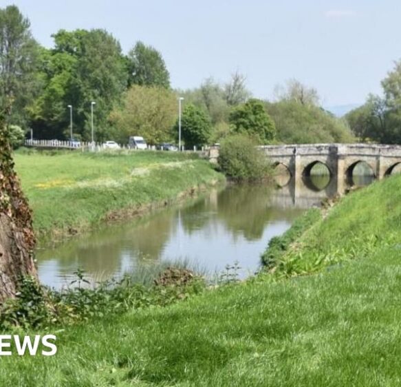 Six weeks of roadworks begin at busy Sturminster Newton junction