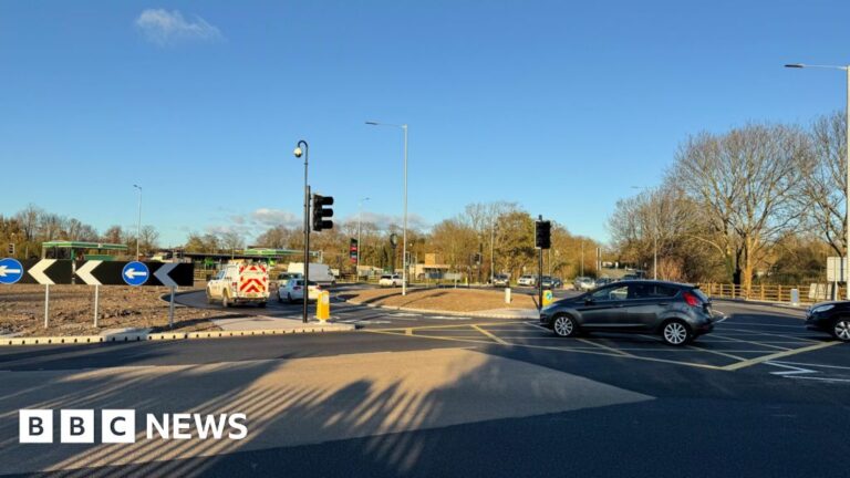 Read more about the article Dunball roundabout reopens to ease Bridgwater’s traffic