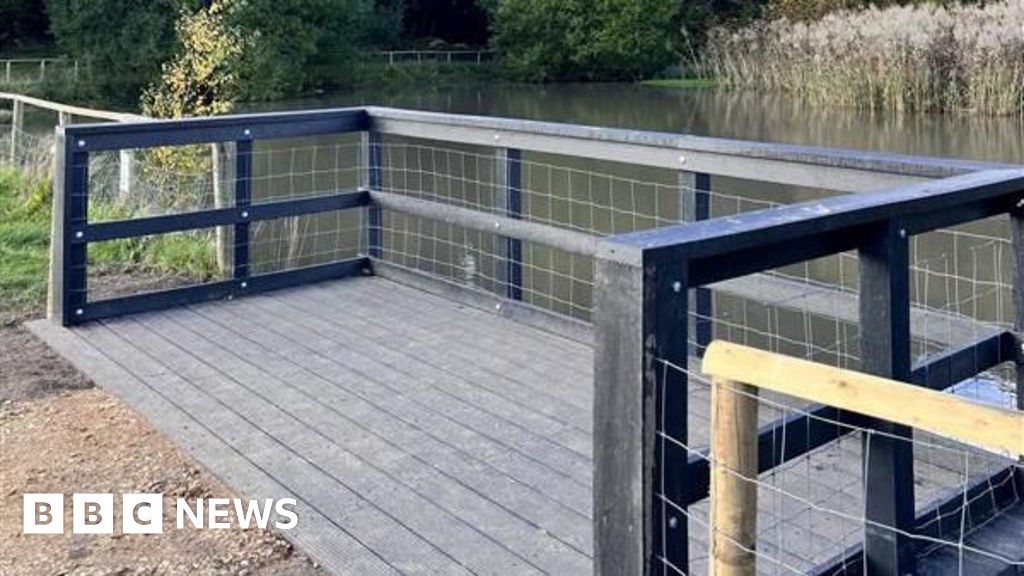 You are currently viewing Bournemouth park eco-friendly viewing platform opens to public
