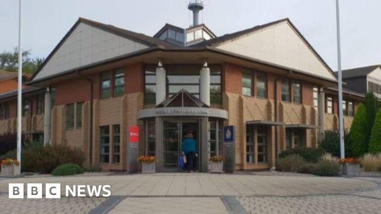 Read more about the article Avon & Somerset officer barred from policing after breaching bail