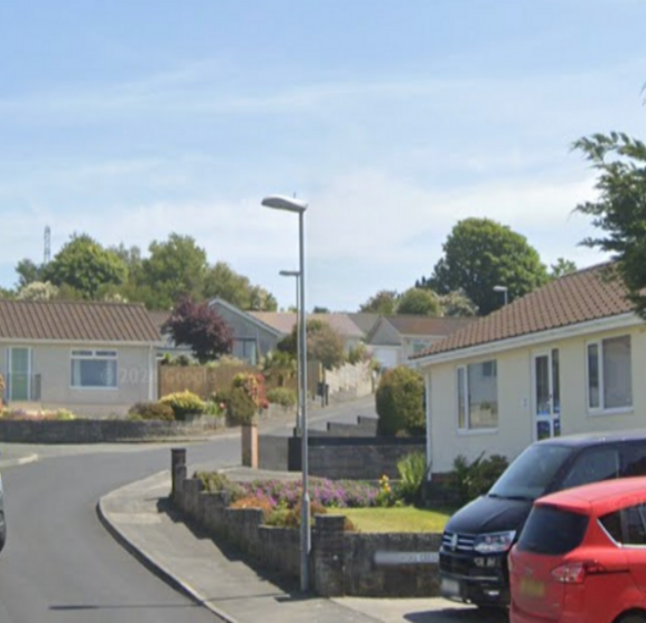 Masked men rob food delivery driver at knifepoint in Cornwall