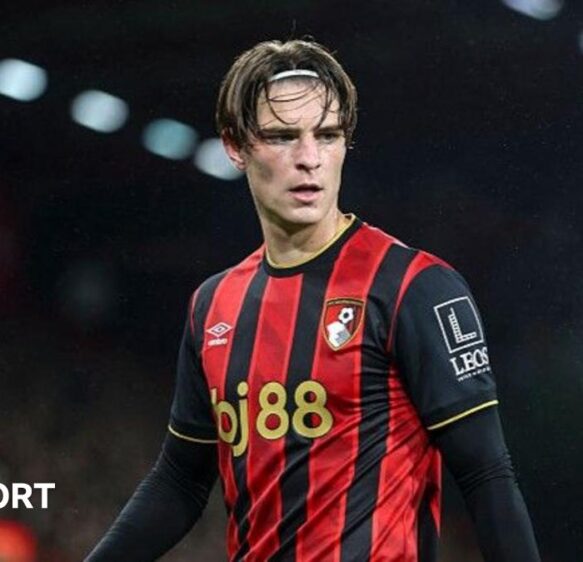 Alex Scott: Why does Guernsey-born footballer play for England?