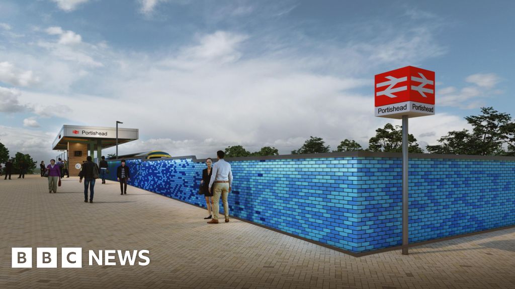 You are currently viewing 'Work starts along railway' and 'drainage fears' on bike path