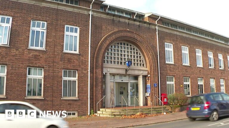 Read more about the article Concern over plan to close Torquay police custody centre