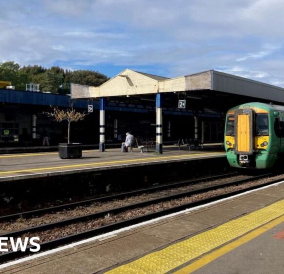 Cracked rail disrupts trains through Southampton