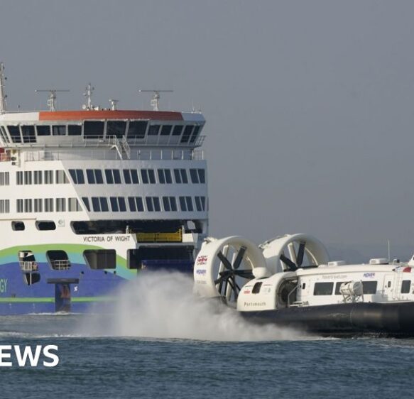 Ferry bill would end ‘rip-off prices’, Isle of Wight MP says