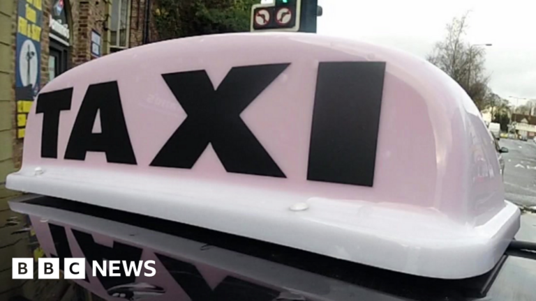 Read more about the article Torquay taxi driver suspended after conduct complaints