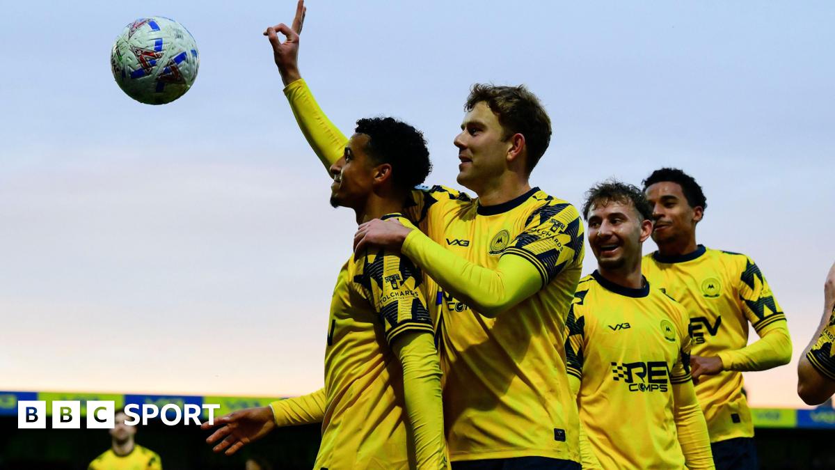 You are currently viewing Torquay United beat Eastbourne Borough 7-0 in biggest win since 2018