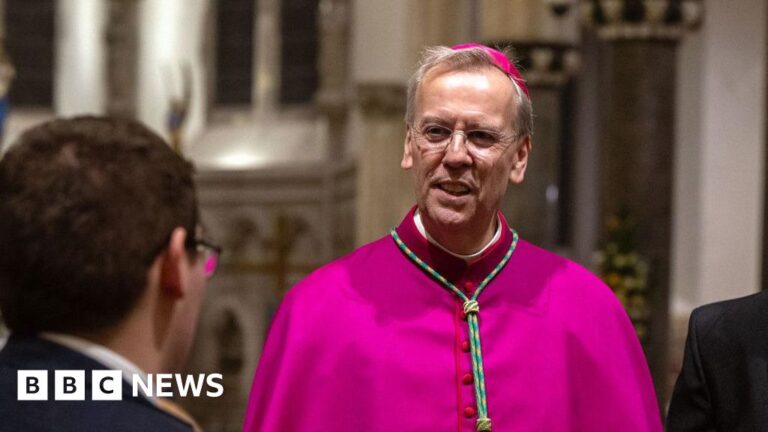 Read more about the article New Bishop of Plymouth is installed