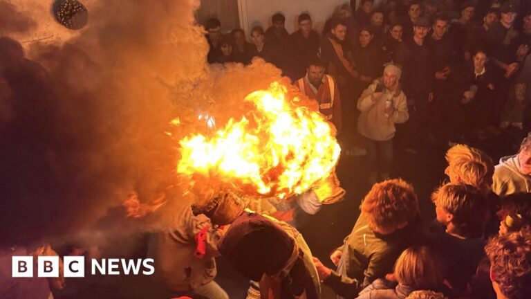 Read more about the article South West weekly news quiz – test your knowledge