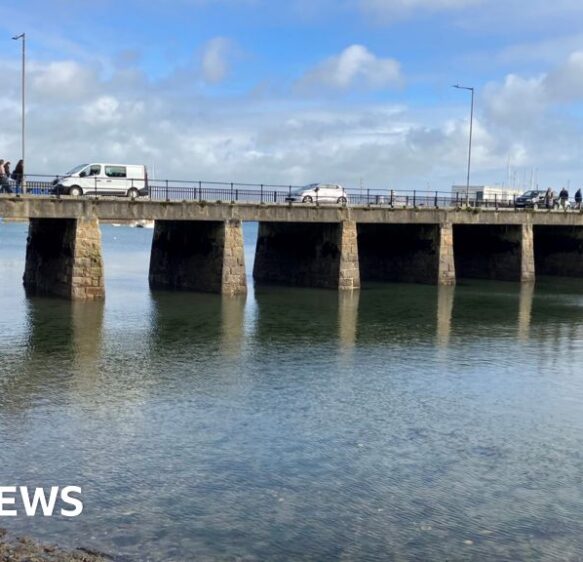 Businesses concerned over Ross Bridge closure