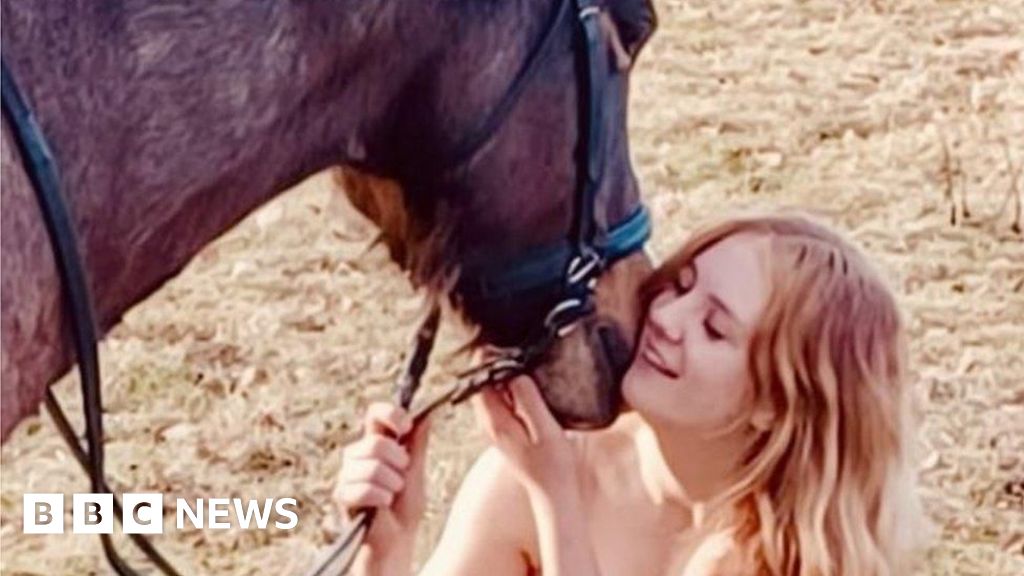 You are currently viewing Mother’s ‘horror’ as daughter dies on Weymouth railway line