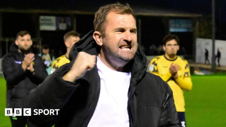 Read more about the article Torquay United ‘magnificent’ in 2-1 Maidenhead United win – Paul Wotton