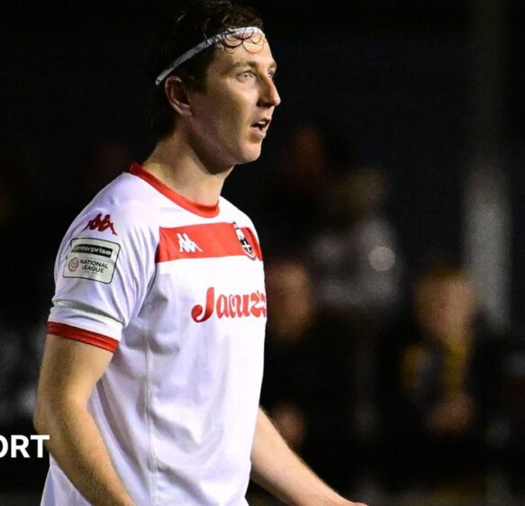 Truro City red card ‘showed no common sense’ – John Askey