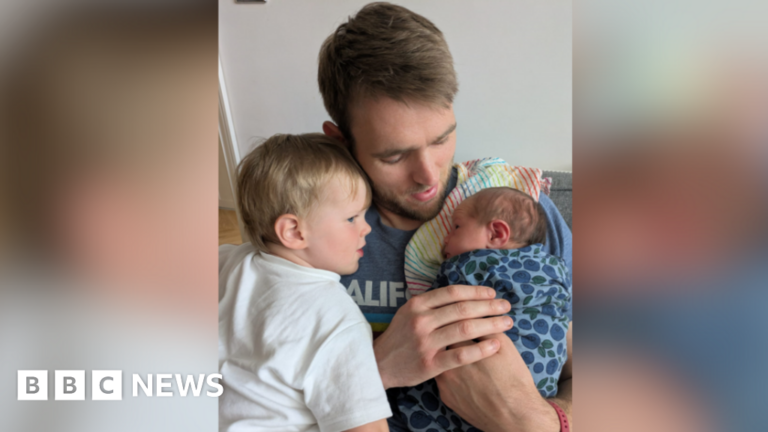 Read more about the article ‘DWP needs to modernised paternity leave to allow dads to be present’