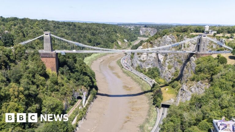 Read more about the article ‘Clifton Suspension Bridge’ and ’emergency choir’