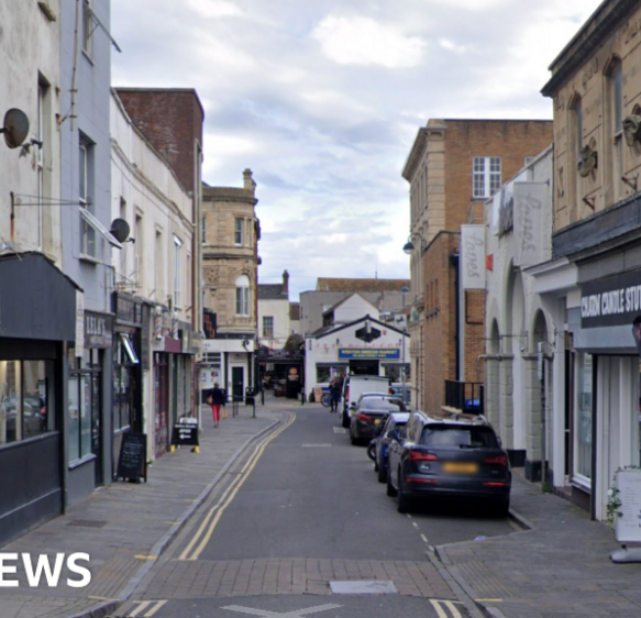 Two arrests after suspicious item found in bag