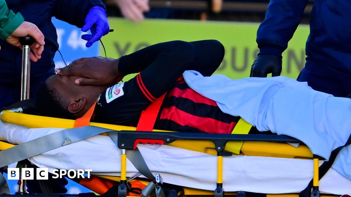 You are currently viewing Dominic Johnson-Fisher: Truro City striker injury not as bad as feared