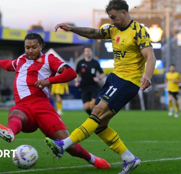 Torquay United boss Paul Wotton praises side despite Hornchurch defeat