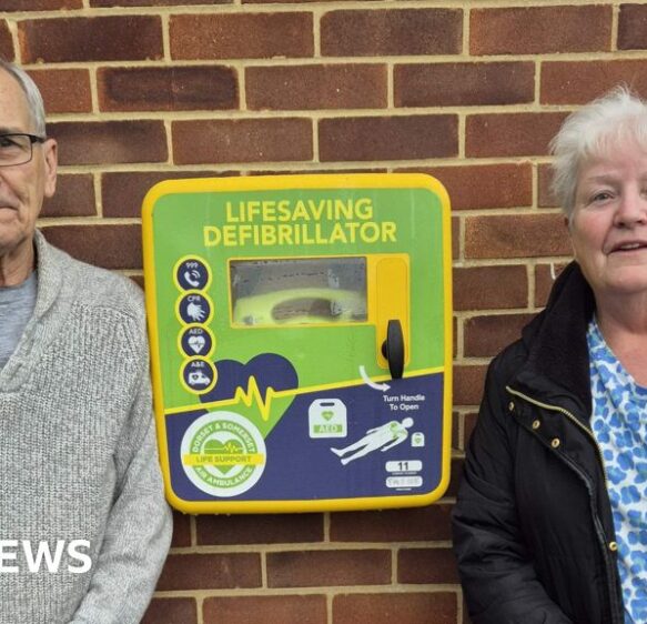 Burnham-on-Sea defibrillator paid for by heart attack survivor