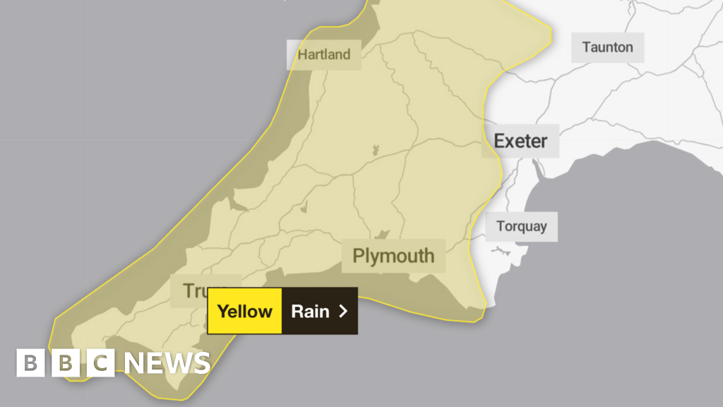 You are currently viewing Yellow warning as heavy rain and strong winds to hit south west