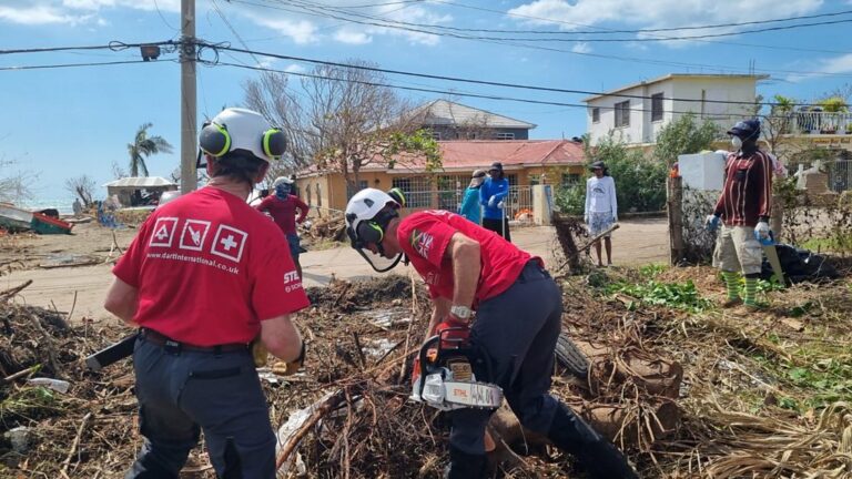 Read more about the article Devon-based Humanitarian Response team help with Hurricane Melissa clean up