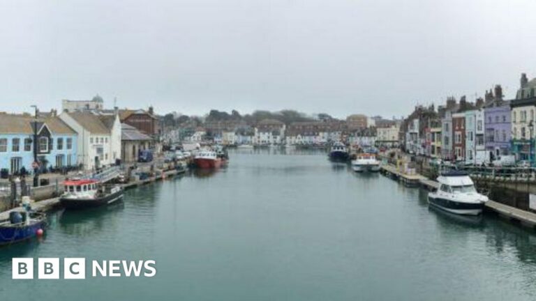 Read more about the article Weymouth Harbour faces two fuel spills in one day
