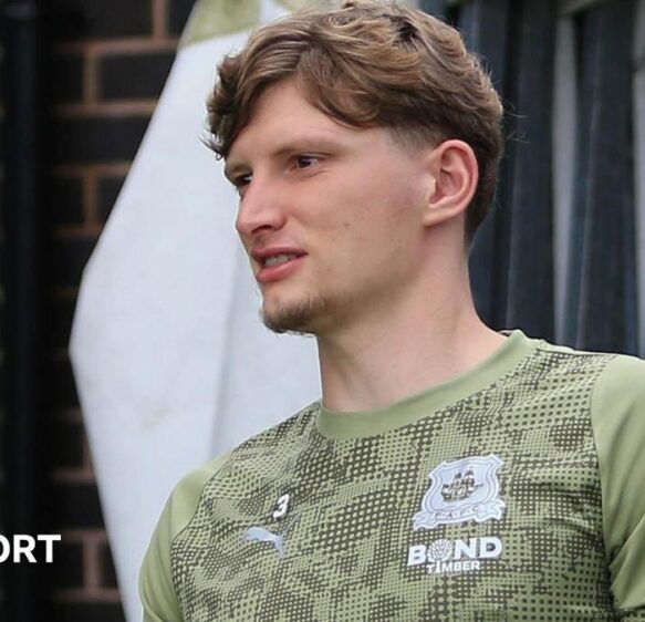 Jack Mackenzie: Tom Cleverley hopeful on Plymouth Argyle defender