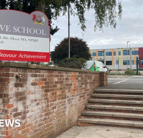 Bridgwater school’s ban on make-up is ridiculous, say parents
