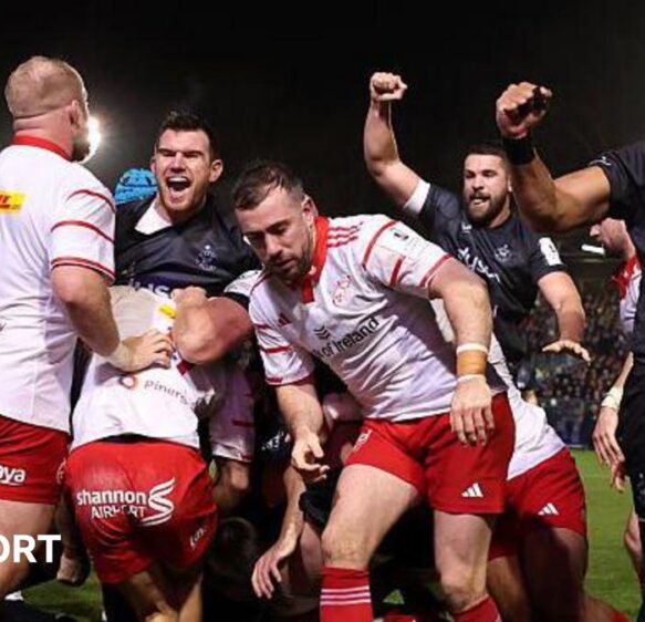 Champions Cup: Bath 40-14 Munster – hosts earn bonus-point win