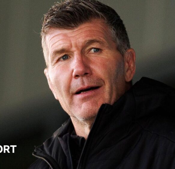 Rob Baxter: Exeter Chiefs boss focused on retaining core of squad