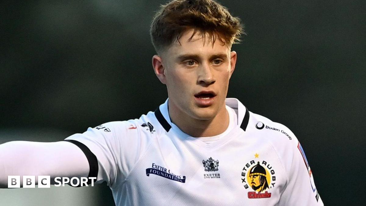 You are currently viewing Stephen Varney: Exeter’s Italy scrum-half signs new deal