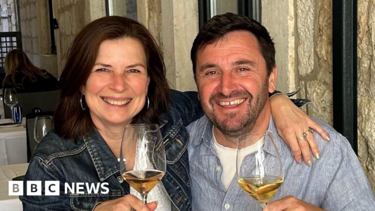 Read more about the article Devon couple set up free Christmas Day lunch for those in need