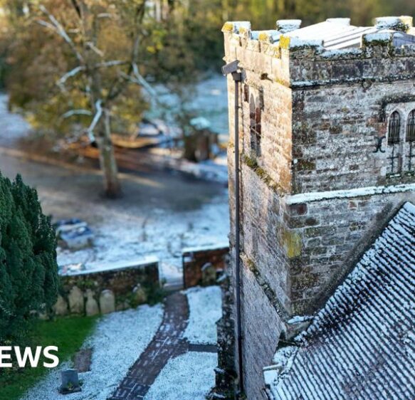 Spetisbury church bell peals for 400th year before tower repairs