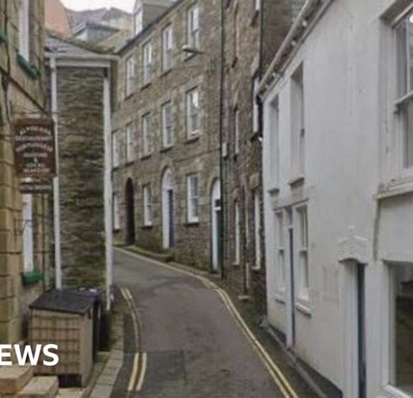 Woman trapped under car in serious car crash in Mevagissey