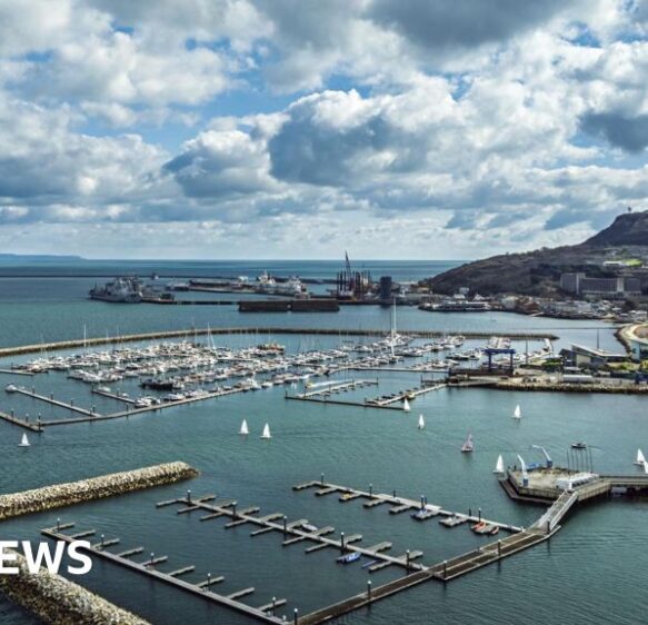 Sewage discharged into Portland harbour after tug boat fault