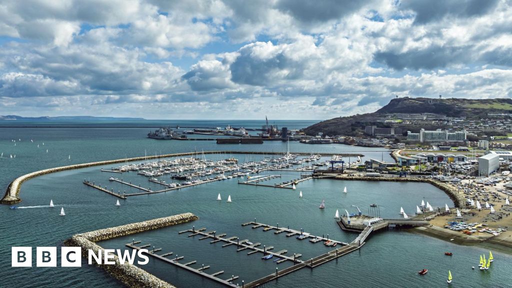 You are currently viewing Sewage discharged into Portland harbour after tug boat fault