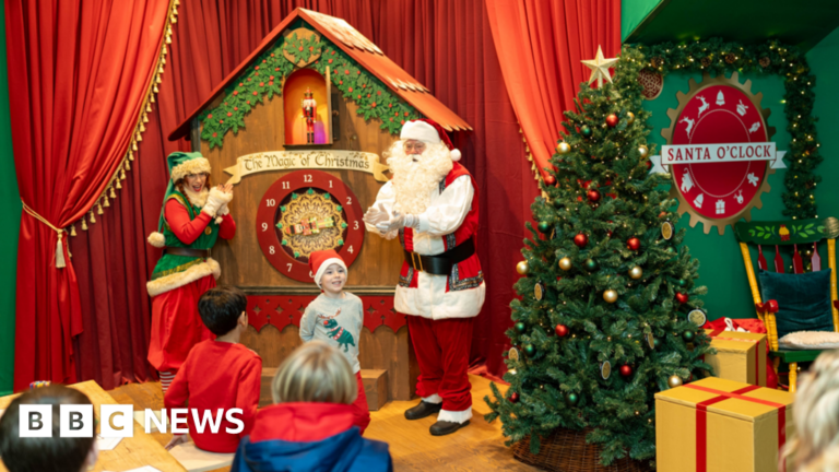 Read more about the article ‘Santa O’Clock’ and ‘first padel championships’